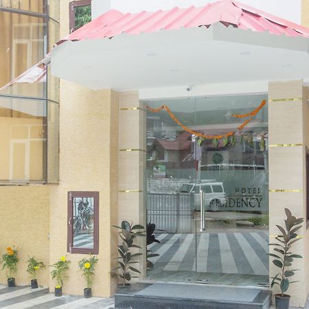 Готель Treebo Sc Residency Manali Екстер'єр фото