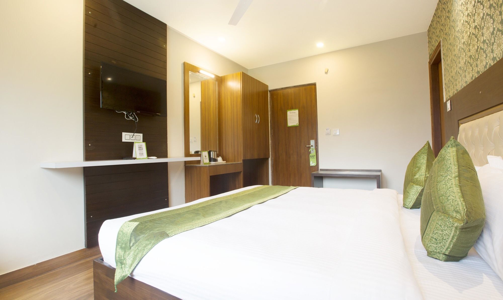 Готель Treebo Sc Residency Manali Екстер'єр фото