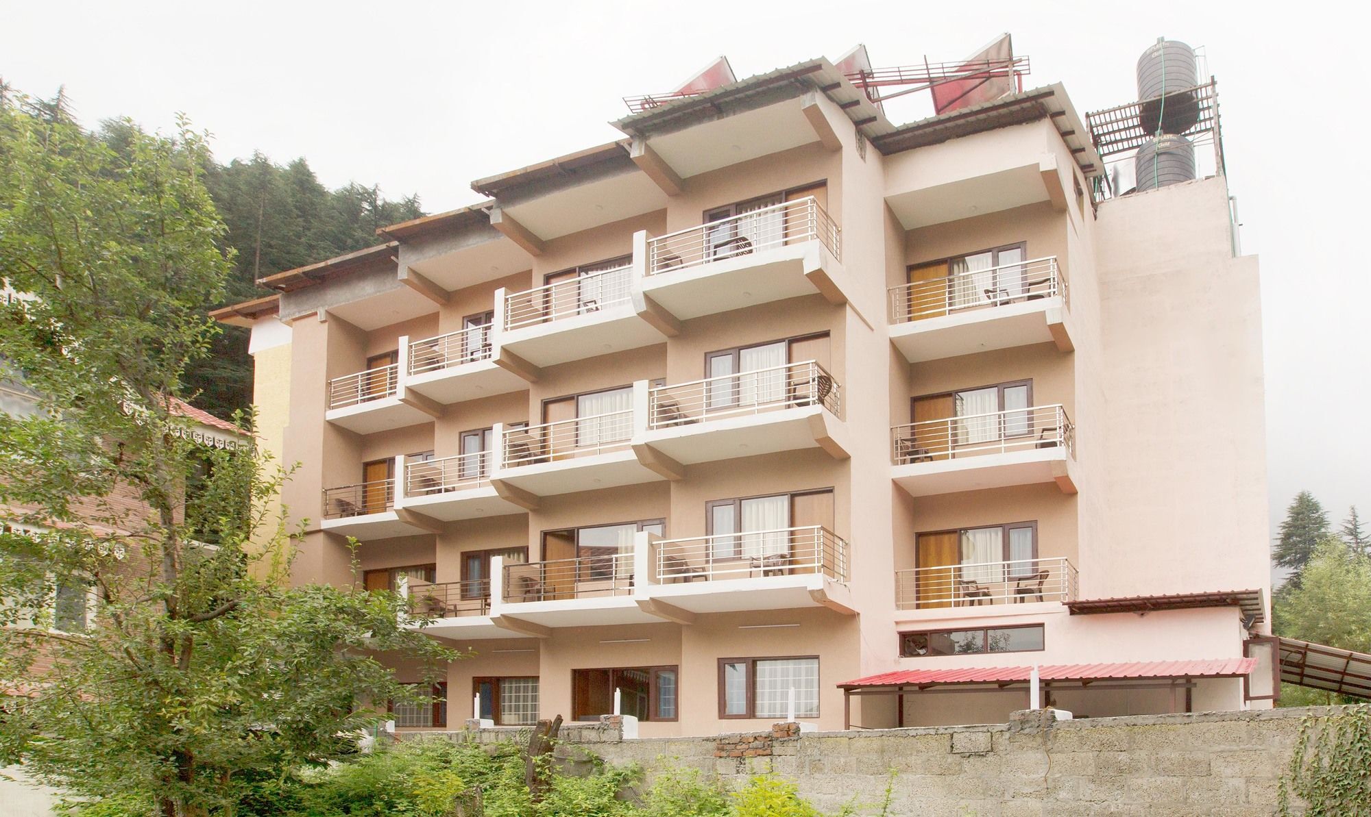 Готель Treebo Sc Residency Manali Екстер'єр фото